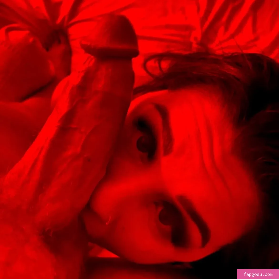 wecallhervanessa