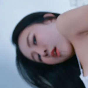 Wei Ling 凌薇