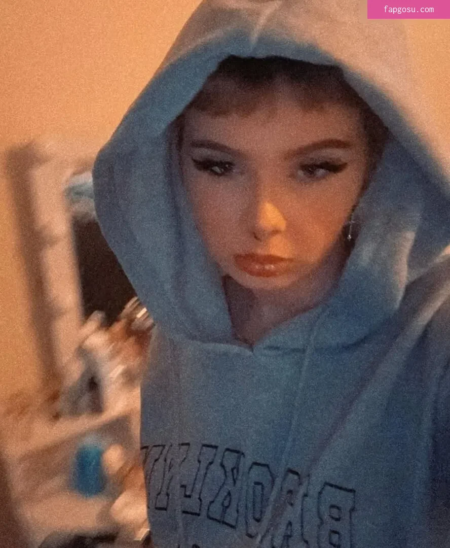 yhl.lara / Lara Reichardt / privat.shit.von.lara
