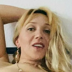 your_m1lf_mama