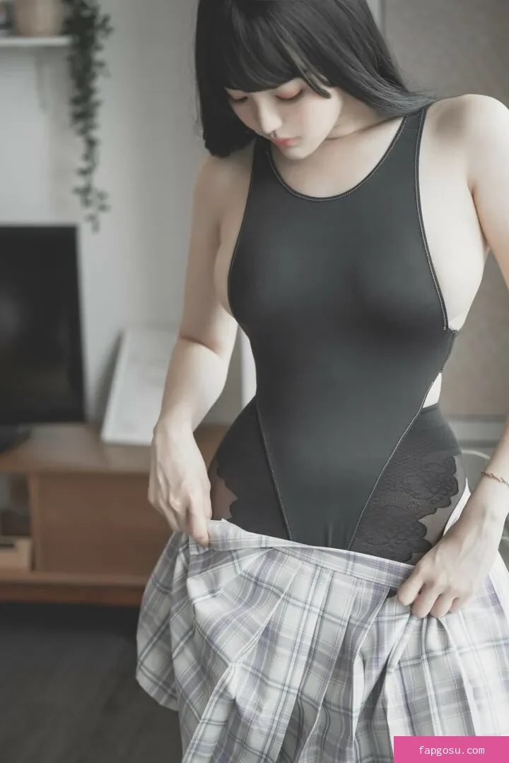 Ying Tze