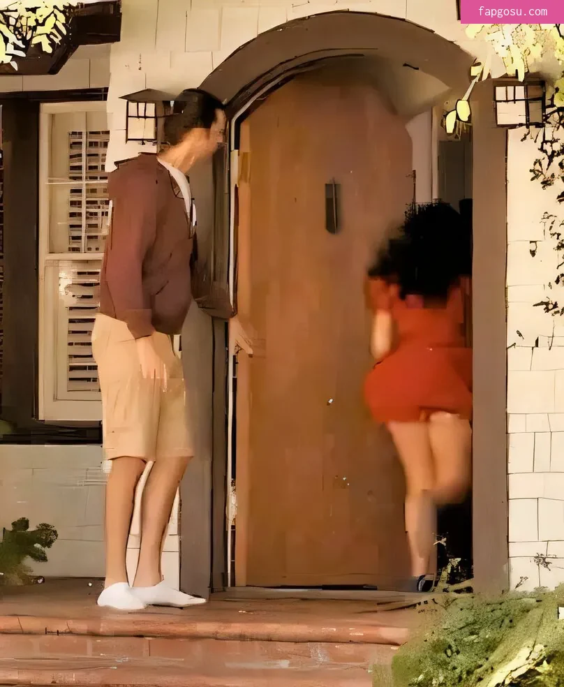 Zooey Deschanel