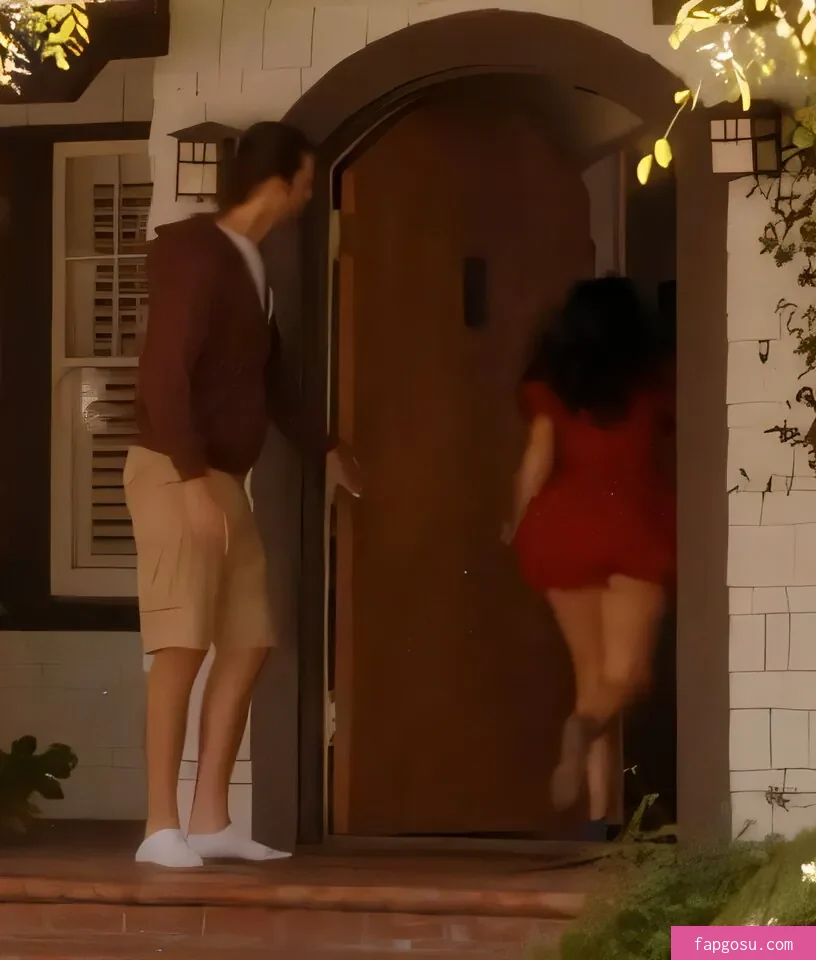 Zooey Deschanel