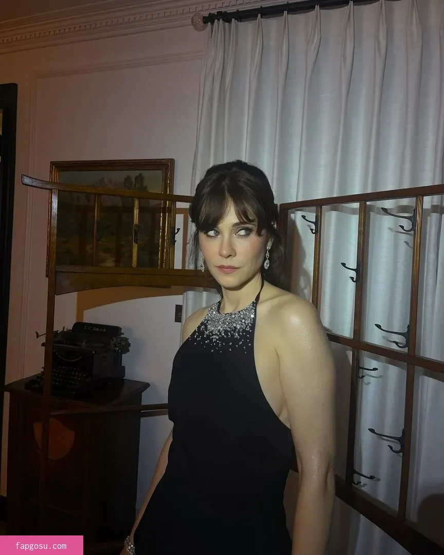 Zooey Deschanel