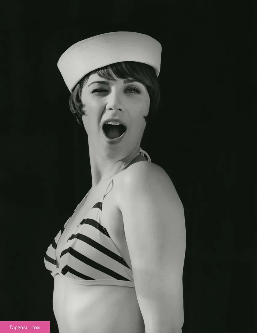 Zooey Deschanel
