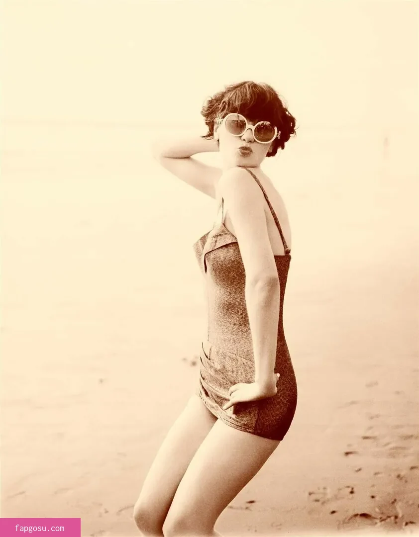 Zooey Deschanel