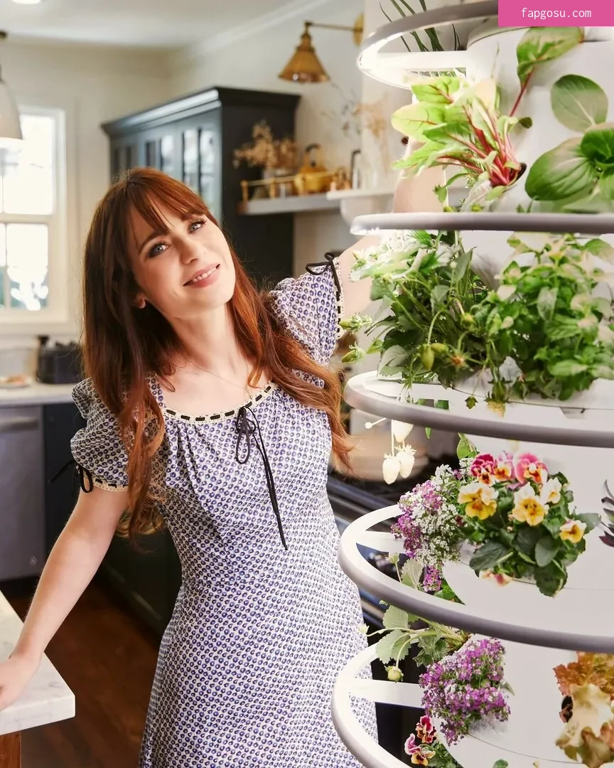 Zooey Deschanel