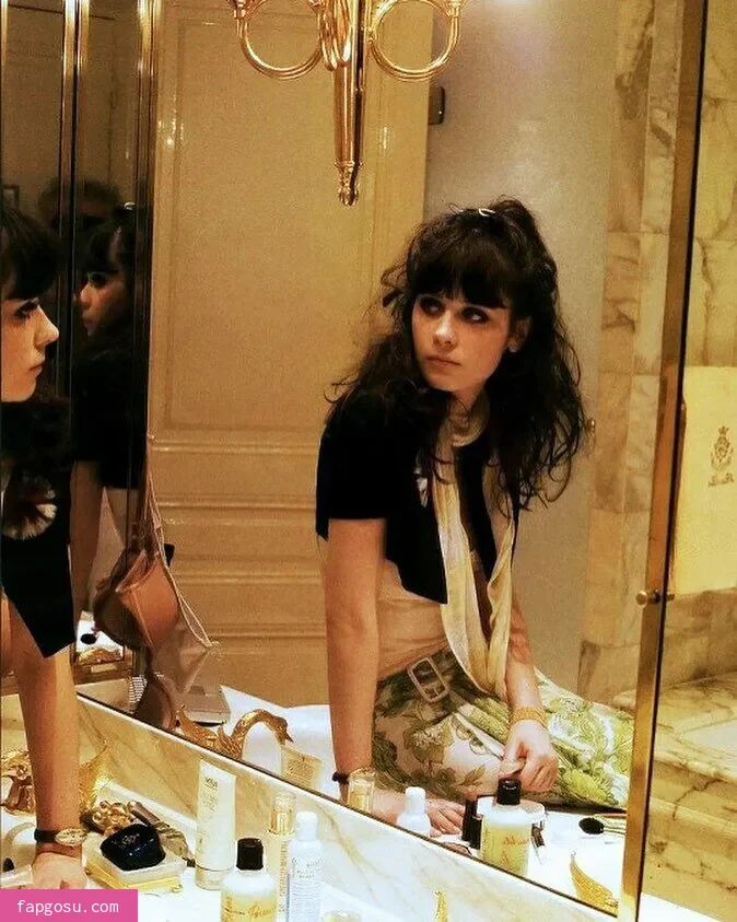 Zooey Deschanel